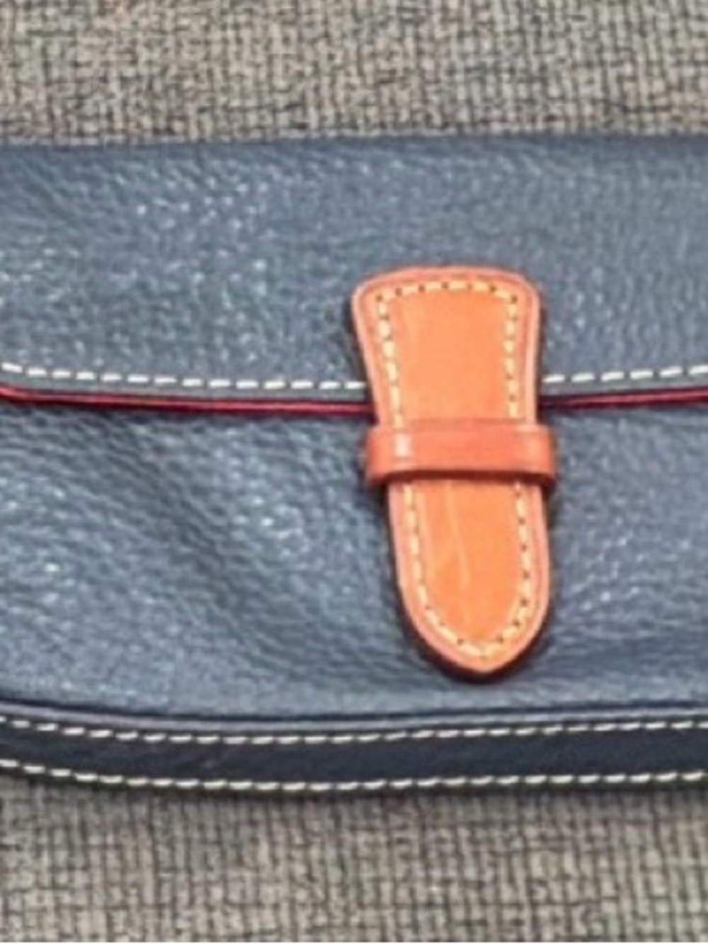 Vintage Dooney & Bourke - Navy Blue & Tan